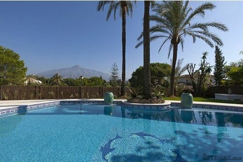 4 Bedrooms - Villa - Malaga - For Sale - 2