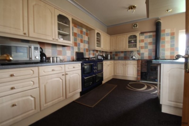 5 bedroom, Detached House house for sale - 2