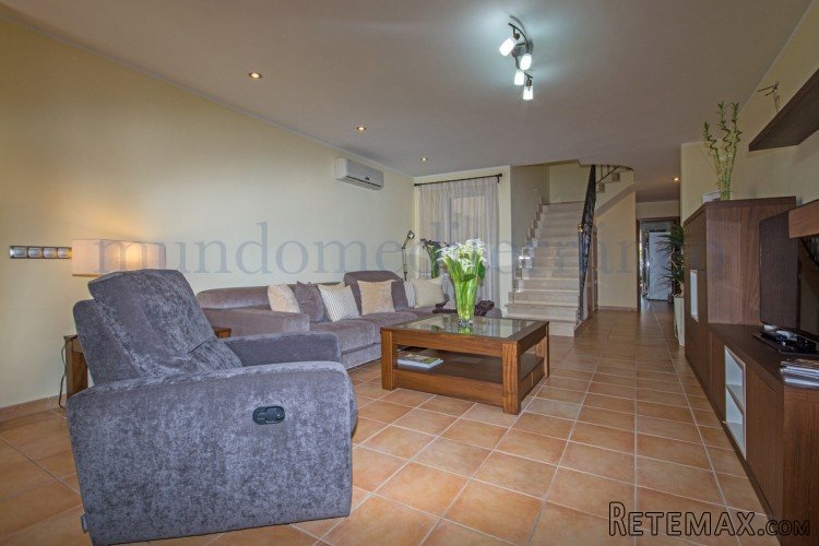 Excellent town house in the quiet charming village of.. - 4