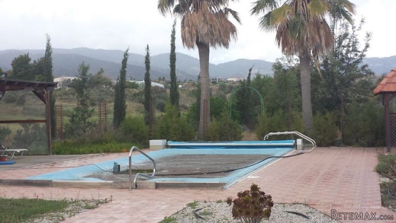3 Bedroom Detached House in Parekklisia - 2