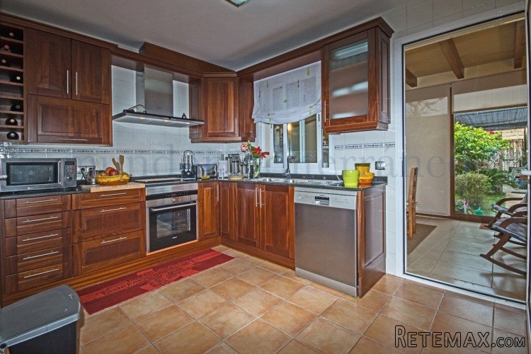 Excellent town house in the quiet charming village of.. - 5