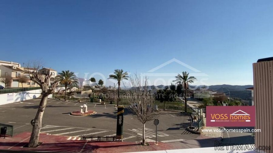 NEW LISTING - A large, spacious, as new, recently.. - 5