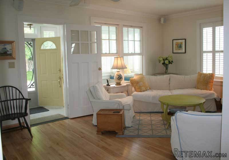 3 bedroom House For Sale: 100 Queen.. - 2