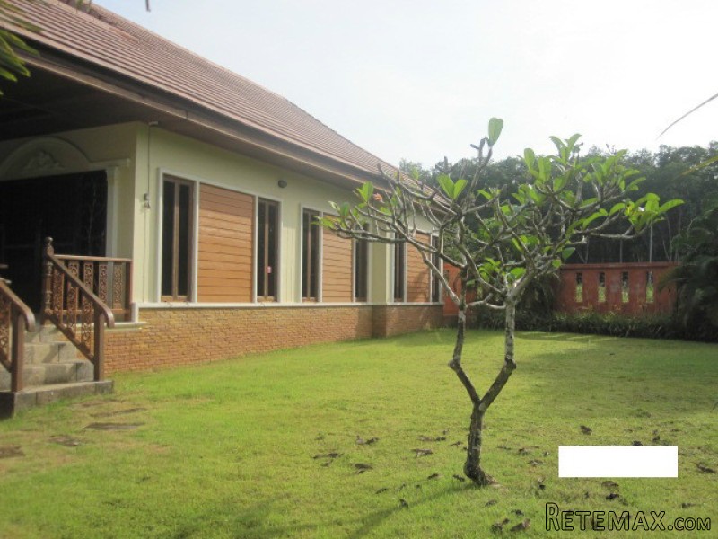 Attractive 3-Bedroom House with Large.. - 2