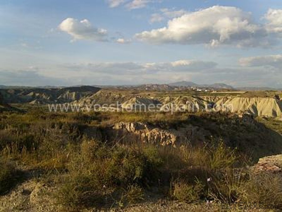 Rustic Land for sale which has a large 150m2 ruin in a.. - 2