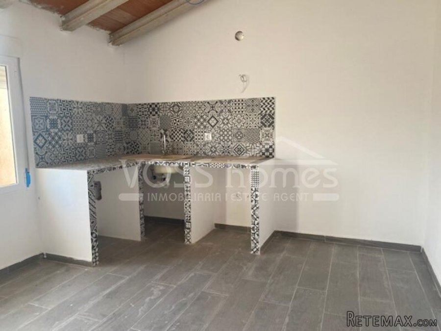 NEW LISTING - Great country property of 72m² built on a.. - 6