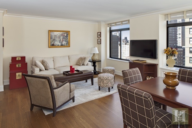 1 bedroom Apartment For Sale: 400 EAST..