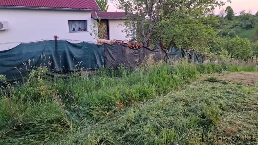 Građevinsko zemljište sa kućom - 2