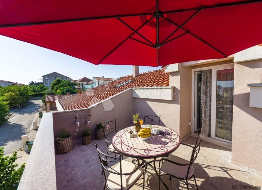 PREKRASNA KUĆA SA 5 APARTMANA - 3