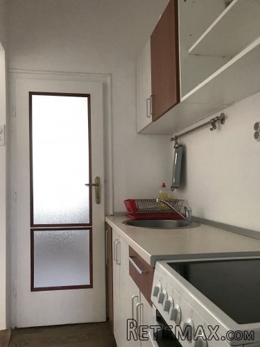 VLASNIK IZDAJE KANCELARIJSKI PROSTOR, 26m2, NAJSTROŽI CENTAR - 3