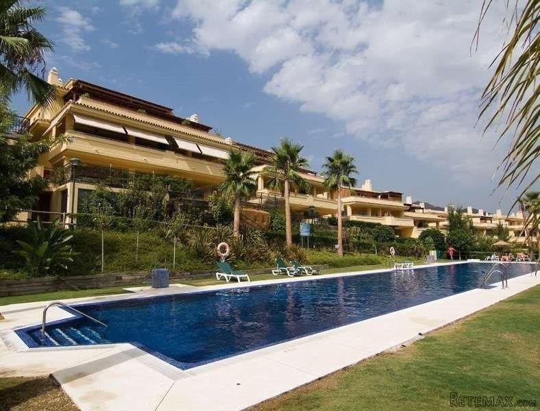 2 bedroom Apartment For Sale: Marbella - 2