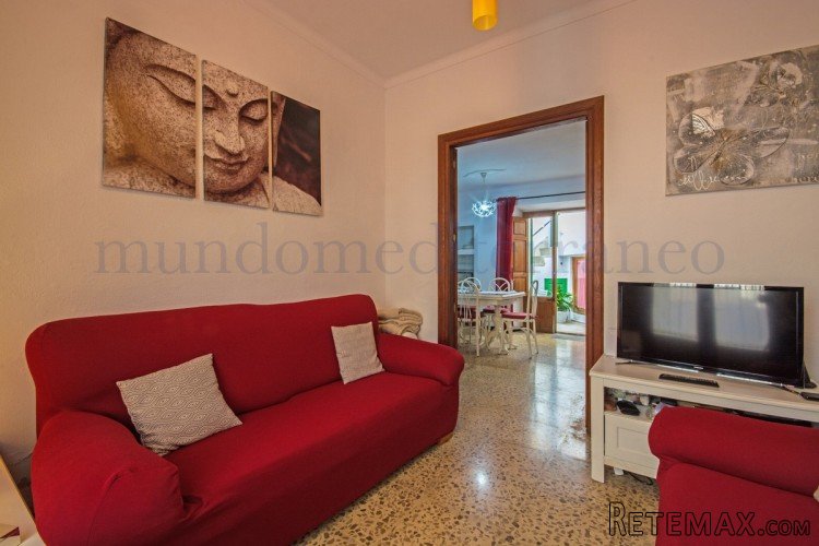 Excellent starter home in Campanet with garage to park!.. - 2