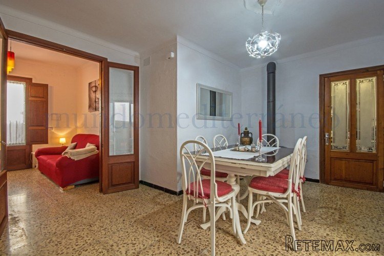 Excellent starter home in Campanet with garage to park!.. - 3