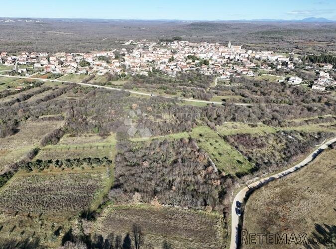 Zemljište Bale ,3.910m2 - 3