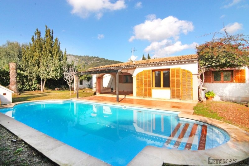 Well-kept villa with pool in Palmanyola