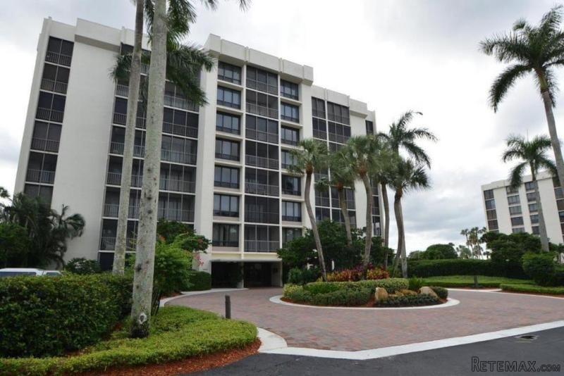 6845 Willow Wood Dr #3034, Boca Raton..
