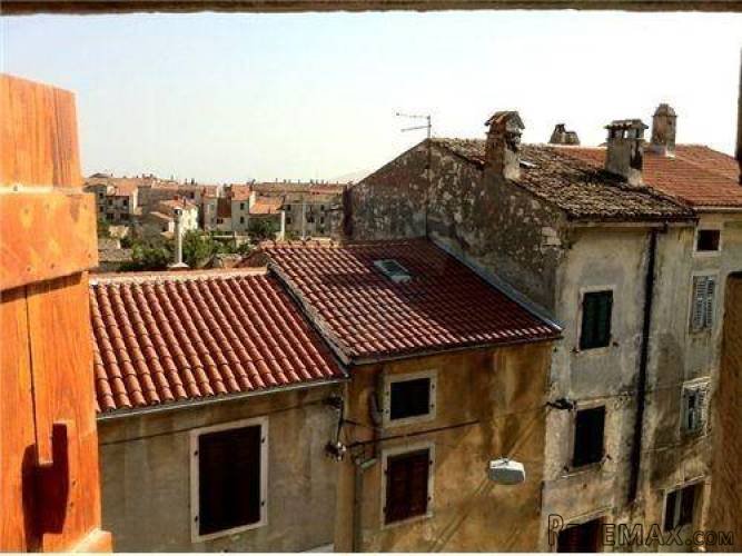 Vodnjan-Kuća u nizu s mnogo prostora i mogučnosti - 5