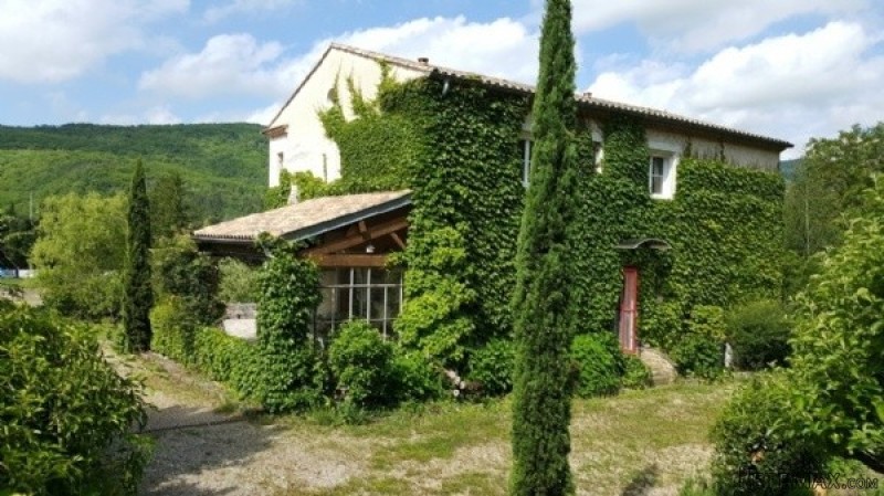 Superb Character Villa With 220 m2 Of.. - 2