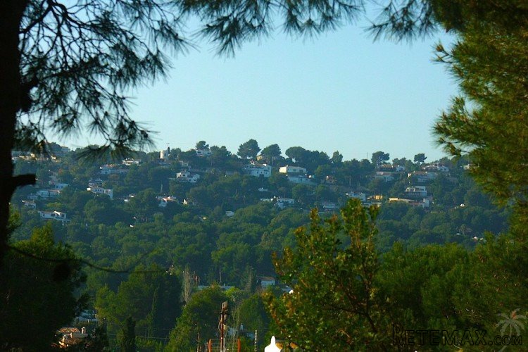 Great opportunity! Building plot of 1100 m2, facing south.. - 3