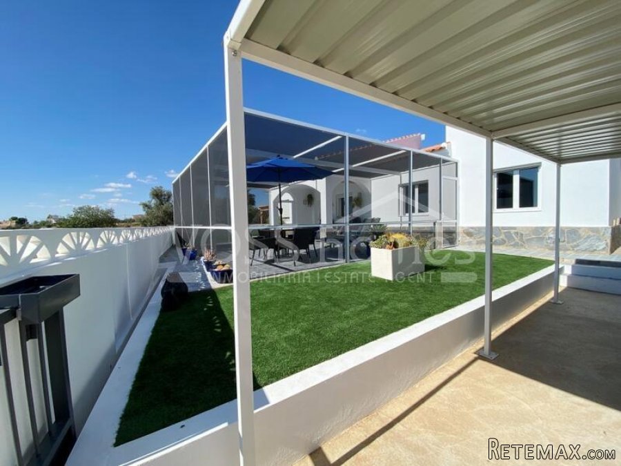 NEW & EXCLUSIVE TO VOSS HOMES - A beautifully presented.. - 5