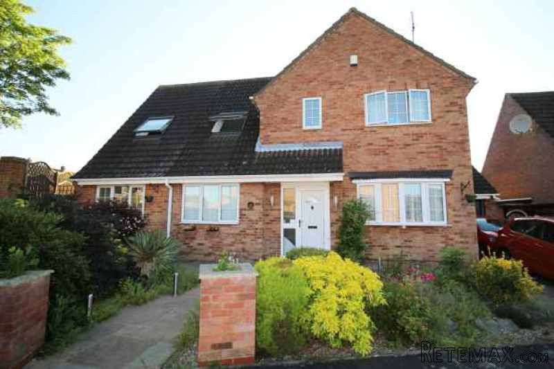 4 bedroom, Detached House house for sale