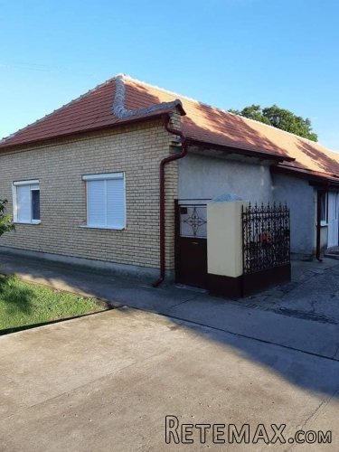 Na prodaju kuca u Hetinu-Zitiste