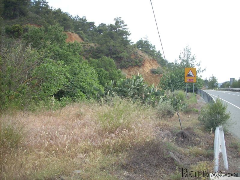 Residential land with nice views in..