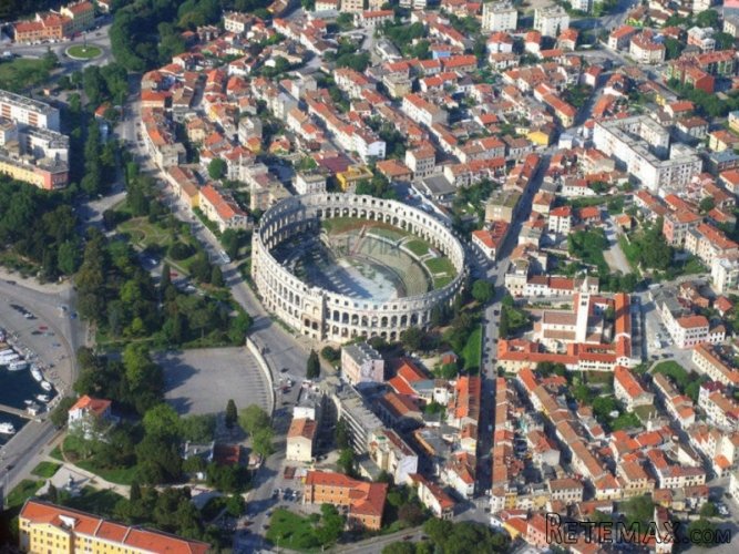 Građevinsko zemljište u blizini Pulske Arene