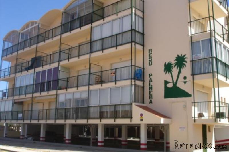 ROSES SANTA MARGARIDA: Studio close to..