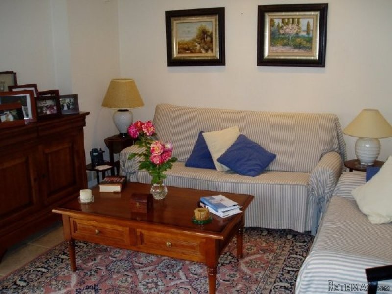 3 Bedrooms - Villa - For Sale - 2