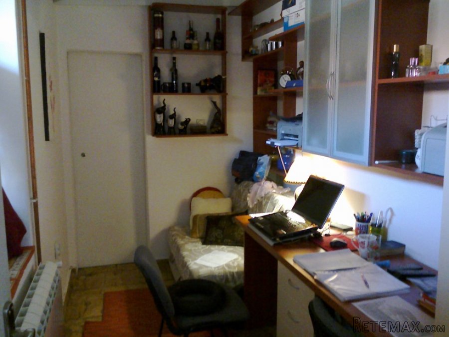Kompletno namestena odlicna kuca,odmah useljiva - 10