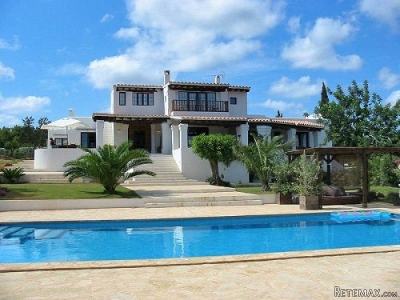 Fabulous villa between St. Eulalia and..
