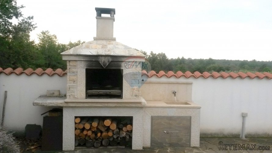 Kuća sa bazenom 500m od mora - 5