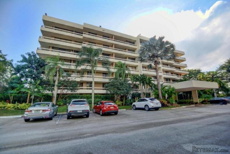 23200 Camino Del Mar #708, Boca Raton..