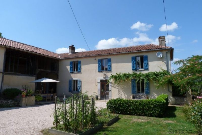 3 Bedrooms - House - Midi-Pyrenees -..