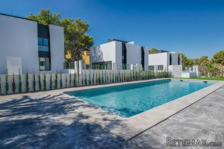 Brand new townhouses in a residential complex in Albir... - 2