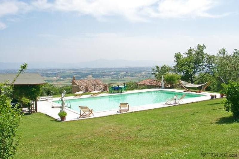 House - Tuscany - For Sale