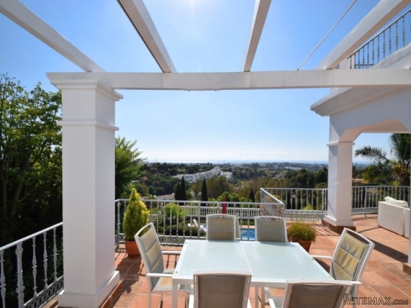 4 Bedroom Villa For Sale In El Herrojo.. - 2