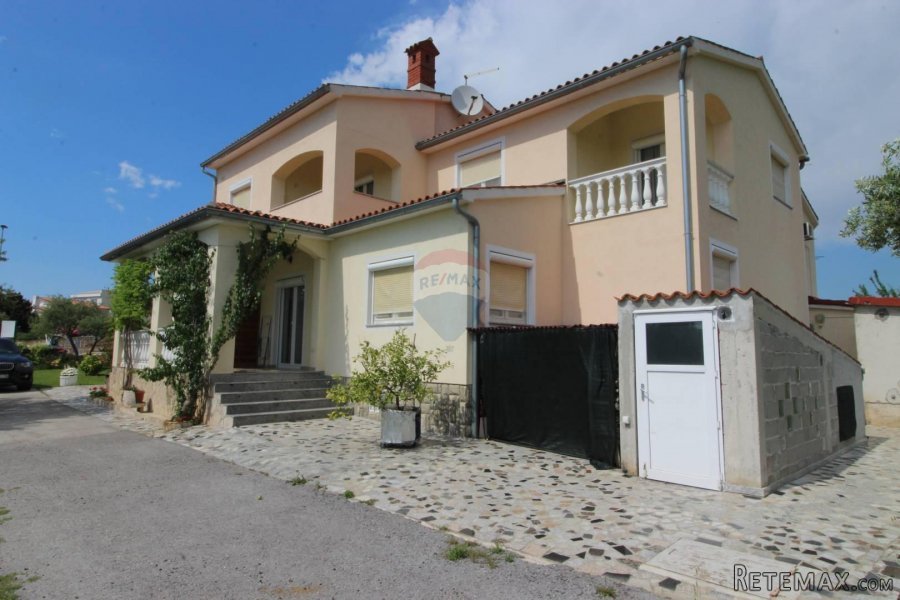 Istra, kuća u Fažani, posebna nekretnina stambeno poslovne n - 3