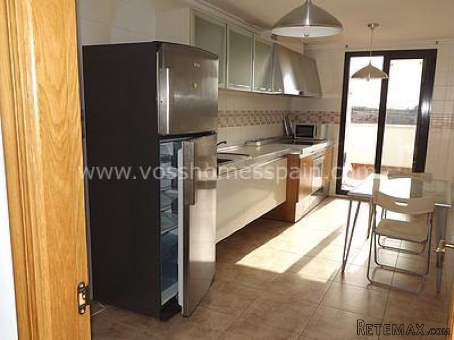 Second floor apartment with parking space and storage room.. - 3