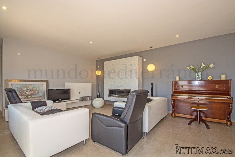 Outstanding villa – newly built in 2011- that’s allows you t.. - 4