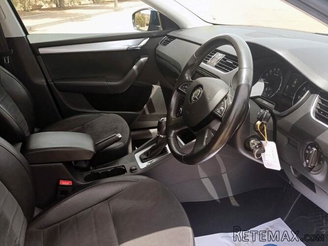 Skoda Octavia 2.0 TDi DSG - 5