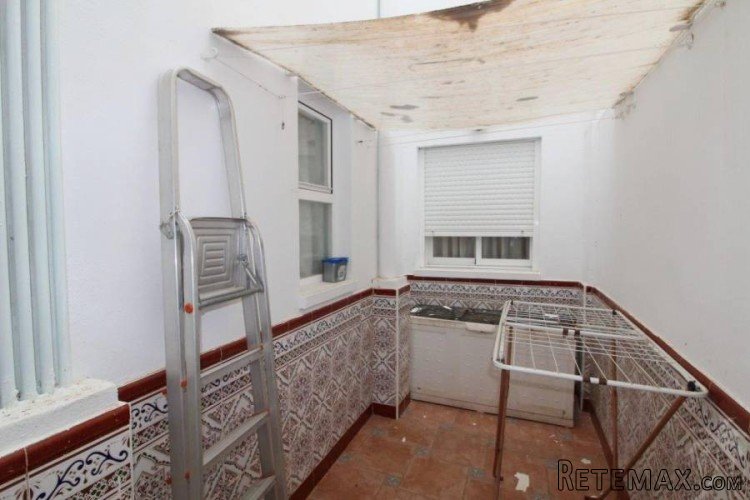 This beautiful apartment on the ground floor, is located in.. - 6