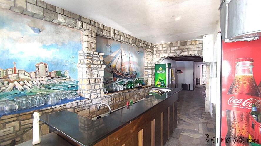 Istra,Umag,Kuća i restoran,prvi red do mora za adaptaciju.