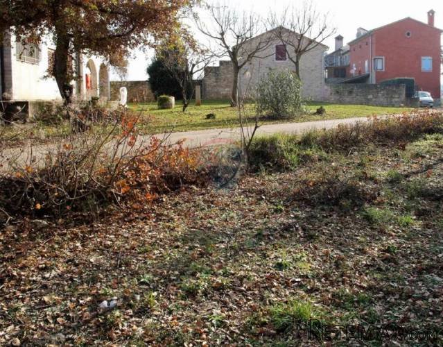GRAĐEVNO ZEMLJIŠTE SA PROJEKTNOM DOKUMENTACIJOM - 2