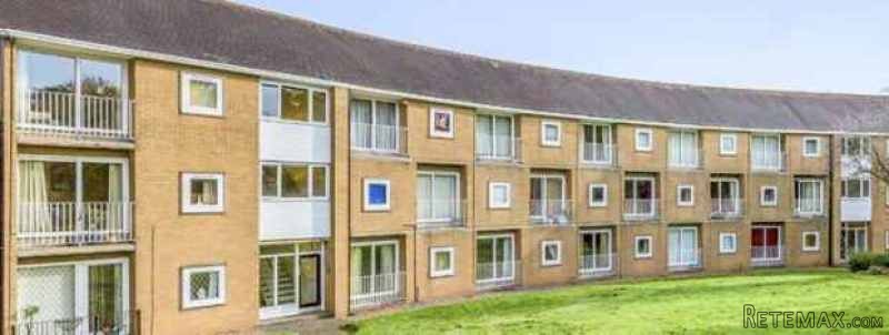 2 bedroom, Flat house for sale