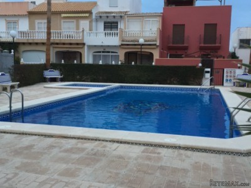 2 Bedrooms Bungalow For Sale