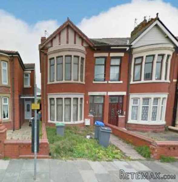 2 bedroom, Flat house for sale