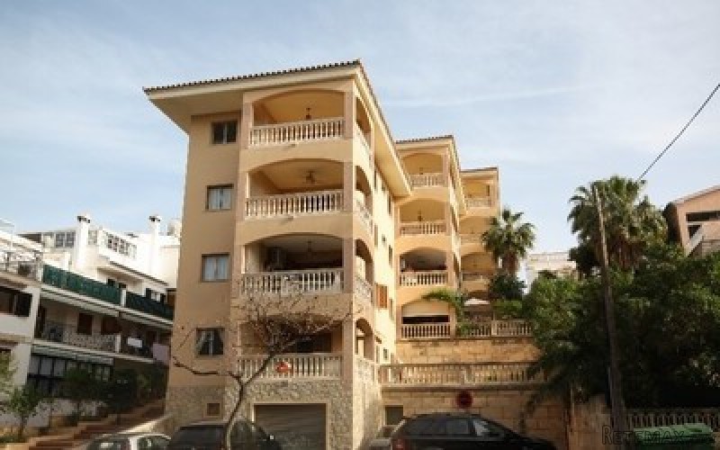 Apartment For Sale In Santa Ponsa Close..