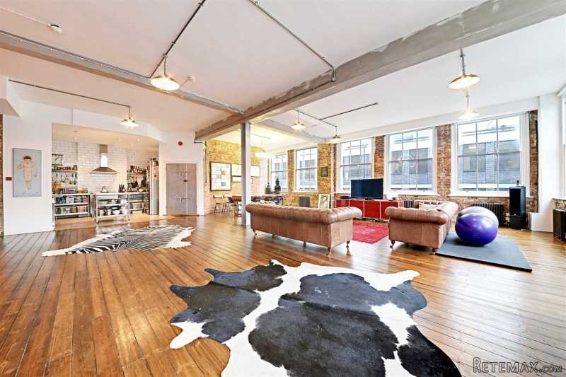 Clere Street, EC2A - 2
